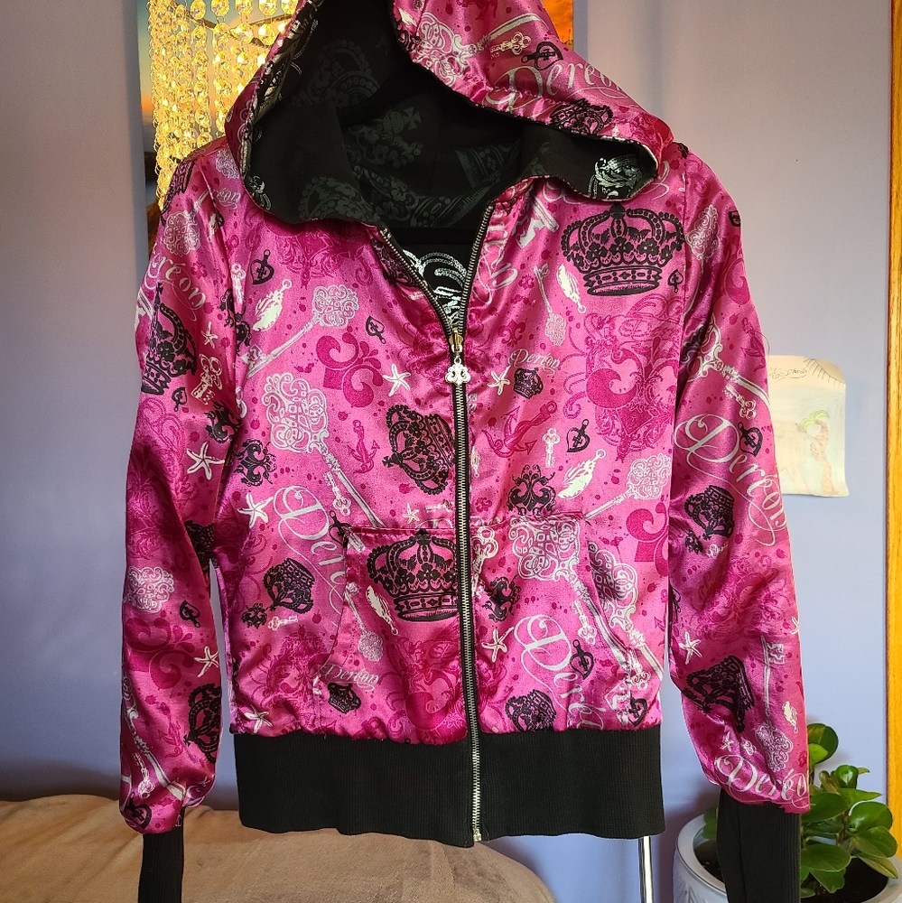 Reversible Derèon by Beyonce